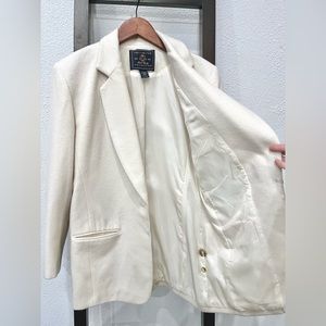 Cream wool blazer.